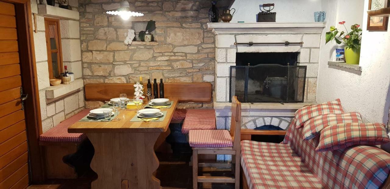 Casa Istria Villa Буйе Екстериор снимка