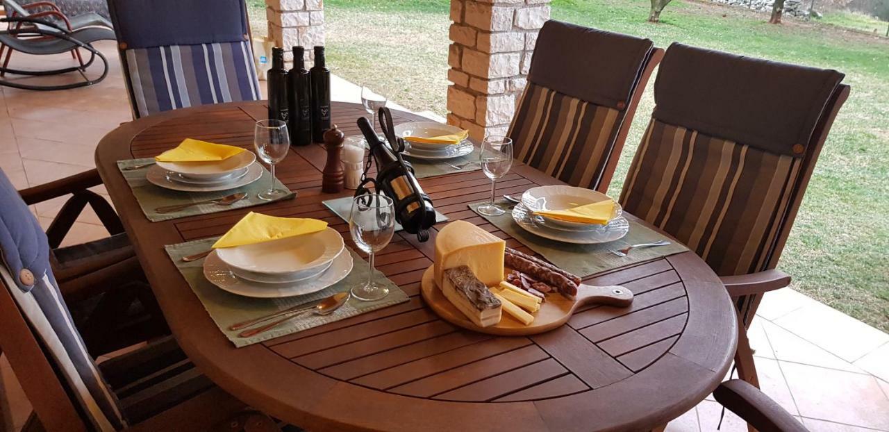 Casa Istria Villa Буйе Екстериор снимка