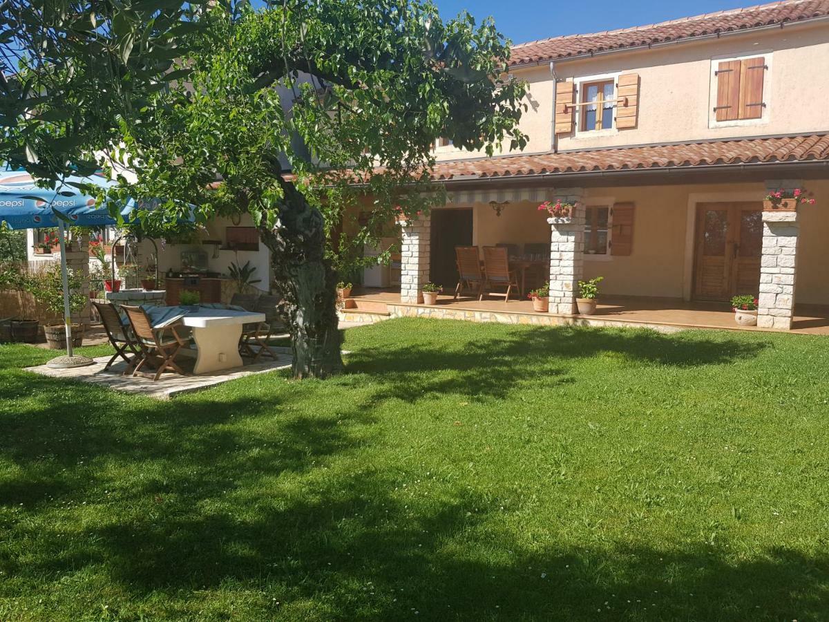 Casa Istria Villa Буйе Екстериор снимка