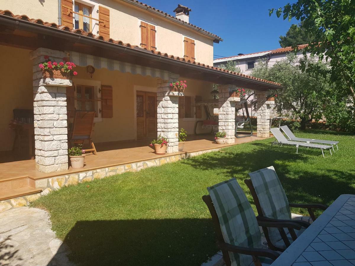 Casa Istria Villa Буйе Екстериор снимка